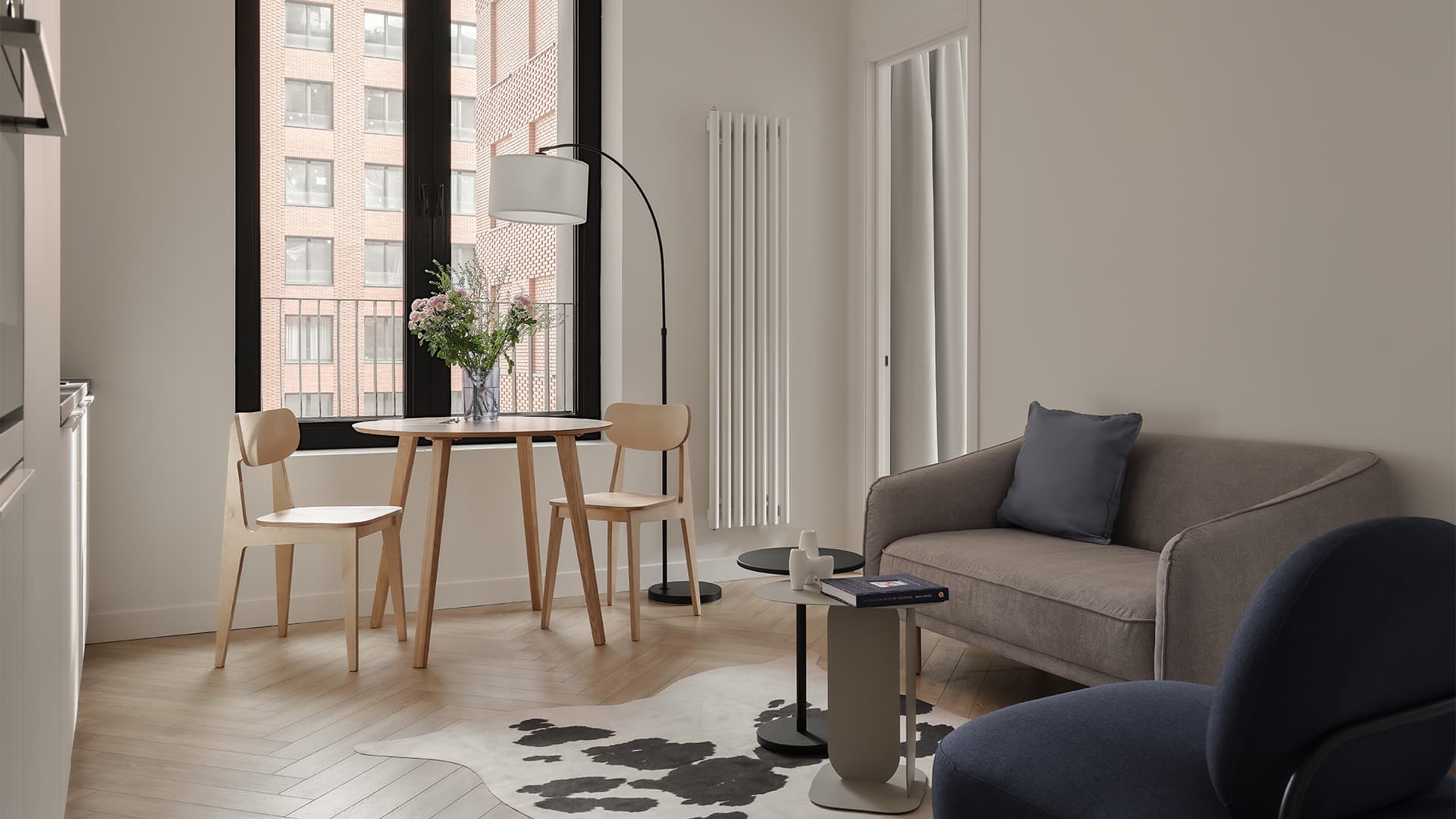 Пикассо и корова — светлая квартира 44 м² в Москве